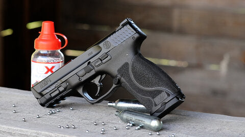 Efecto de pateo realista en pistolas de aire comprido Sportsguns