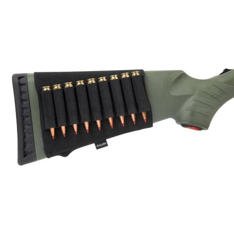 Carrillera Allen Negra para Culata de Rifle colocada en el rifle