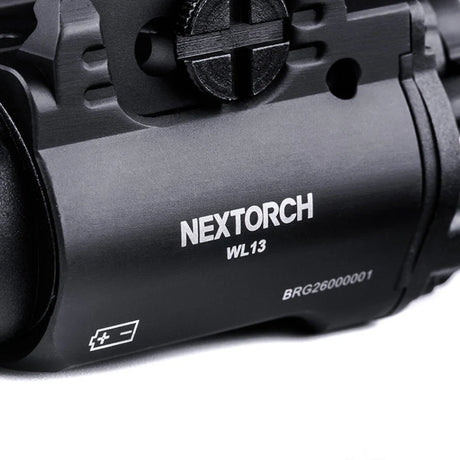 Linterna Táctica Nextorch 1300 Lúmenes vista acercamiento modelo